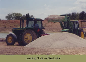 Loading sodium bentonite